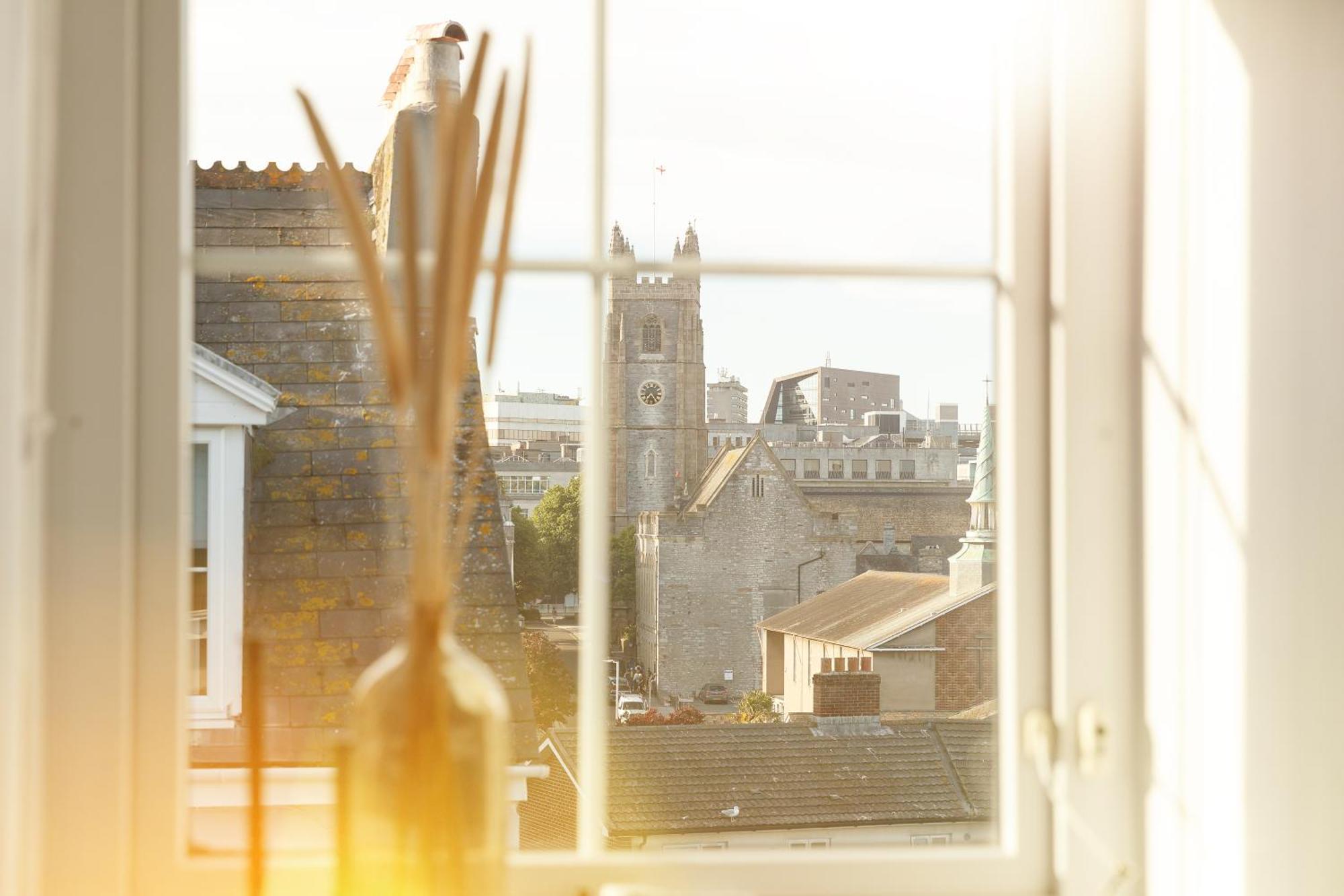 New Luxury For 2024 - Central Plymouth House - Sleeps 10 - Access To Plymouth Town - Close To The Barbican - Pets Welcome - Parking Available - By Luxe Living By Sophia Eksteriør billede