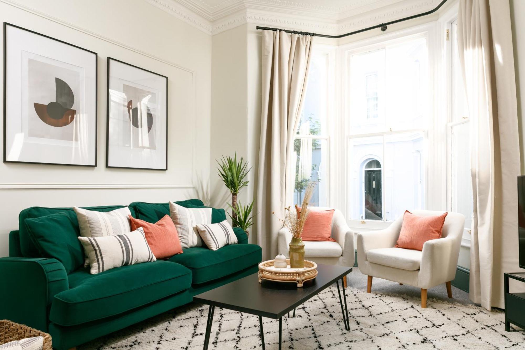 New Luxury For 2024 - Central Plymouth House - Sleeps 10 - Access To Plymouth Town - Close To The Barbican - Pets Welcome - Parking Available - By Luxe Living By Sophia Eksteriør billede